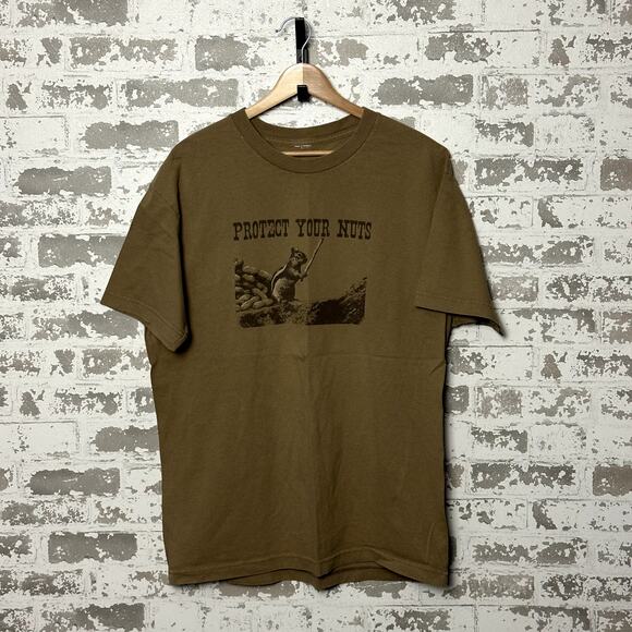 VIntage Comedy Shirt Protect Your Nuts Squirrel Shirt Large - Picture 1 of 4